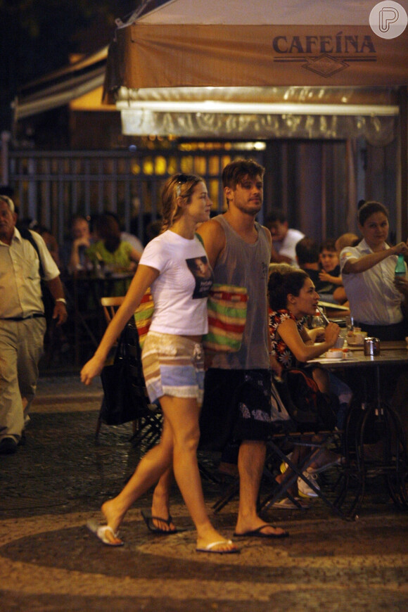 Dado Dolabella e Luana Piovani curtem noite carioca, em 2008
