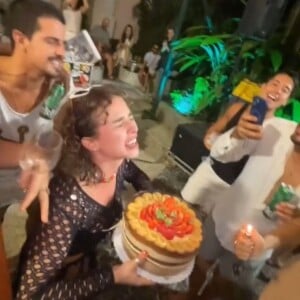 O vídeo foi gravado na festa de aniversário de Laryssa Áyres