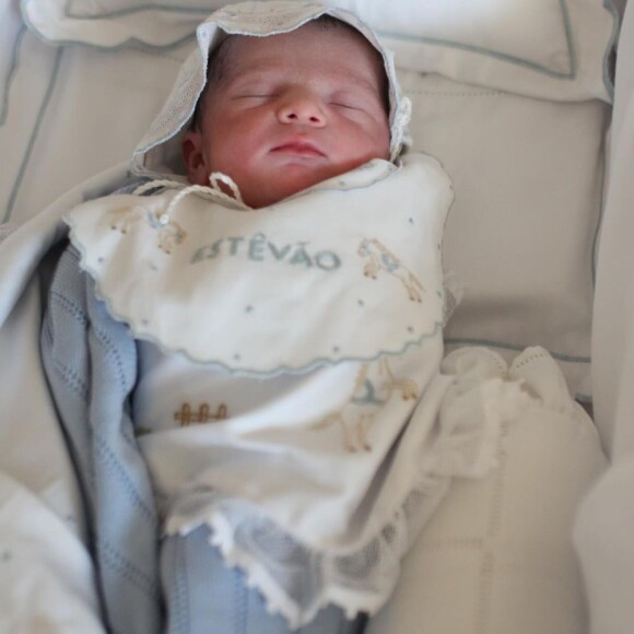 Filho bebê de Letícia Cazarré e Juliano Cazarré nasceu em 2 de março de 2024