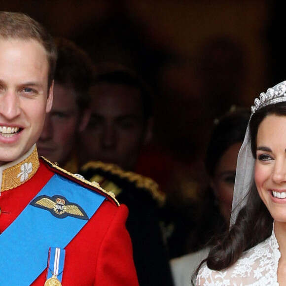 Mais de 20 anos juntos, breve separação e vestido da paixão: uma linha do tempo da relação de Kate Middleton e Príncipe William