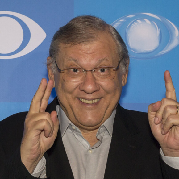 Milton Neves disse que recebeu a imagem em seu celular e ficou tão nervoso que acabou publicando o print sem perceber