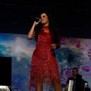 Gravidez de Maraisa dividiu opiniões entre os fãs da cantora, que comentaram na publicação