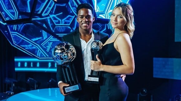Namorada orgulhosa! Gabriely Miranda exalta Endrick após prêmio de craque do Campeonato Paulista: 'Celebrando sua vitória'