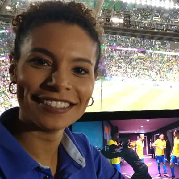 Carol Barcellos será substituída por Débora Gares