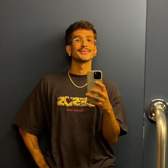Sucesso de João Guilherme também reflete na sua vida amorosa, já que o ator já se envolveu com várias famosas