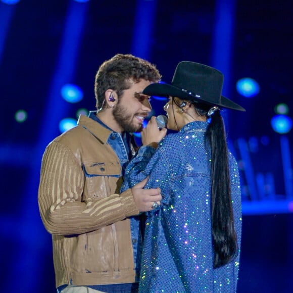 Ana Castela e Gustavo Mioto assumiram a volta do namoro na última semana