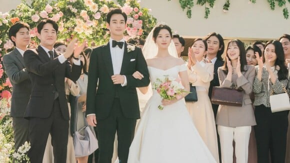 Do vestido de noiva a mais de R$ 100 mil em joias: tudo sobre o look de casamento de Hong Hae In em 'Rainha das Lágrimas'