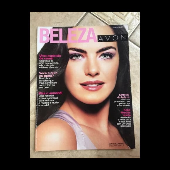 Em outra capa para a Beleza, da Avon, Ana Paula Arósio provou o motivo de ser considerada uma das atrizes brasileiras mais bonitas