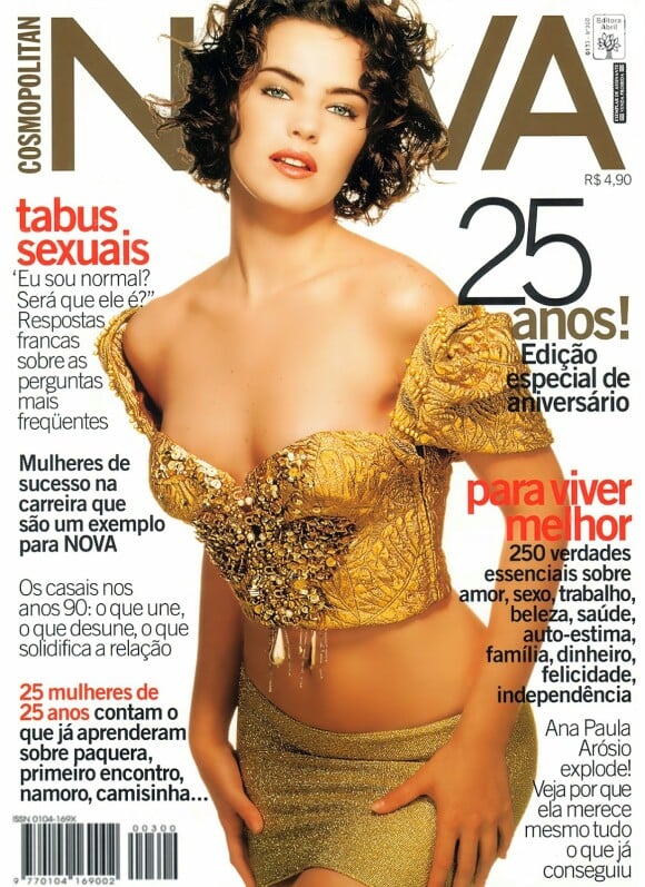 E da-lhe chá de beleza! Com look dourado sedutor, Ana Paula Arósio foi capa da edição de 25 anos da revista Cosmopolitan Nova