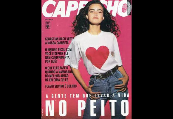 'Levar a vida no peito': para a Capricho, mais uma vez, Ana Paula Arósio surgiu com lookzinho bastante despojado e de calça jeans
