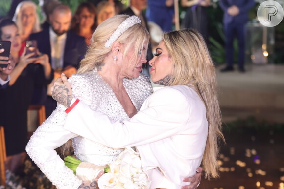 Casamento entre Monique Evans e Cacá Werneck aconteceu em um sítio localizado em Guaratiba, no RJ