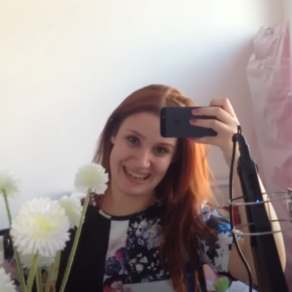 Bianca Andrade também passou um bom tempo com os cabelos ruivos