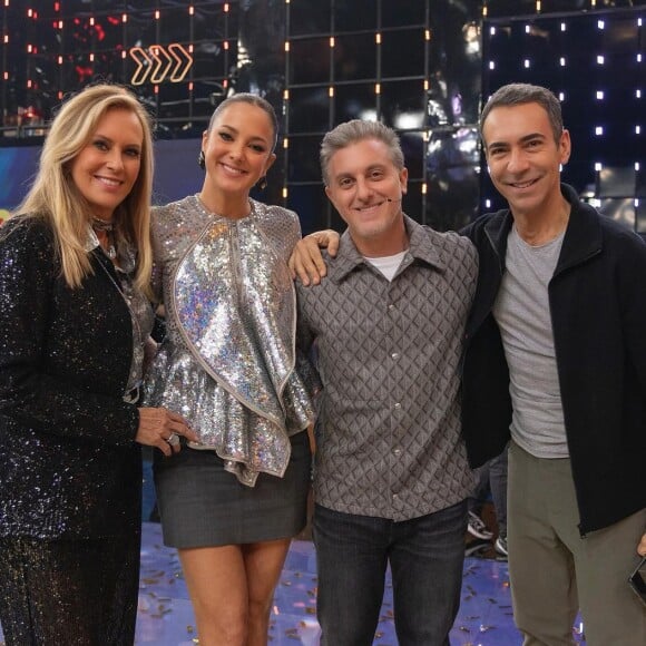 Ticiane Pinheiro quebrou a tradição e esteve presente no 'Domingão com Huck', na TV Globo, no último final de semana