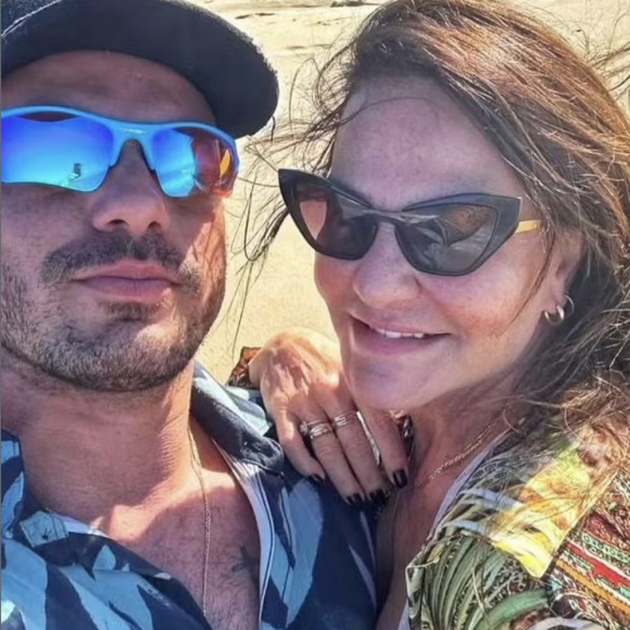 Rosalba Nable, mãe de Isis Valverde, está namorando homem mais jovem