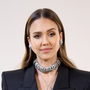 Jessica Alba tem um segredo com a couve: atriz 'massageia' a verdura com um molho para agregar ainda mais sabor