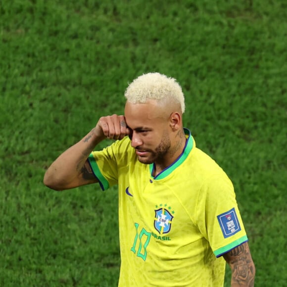 Neymar se transferiu para o Al-Hilal em agosto de 2023, mas se lesionou em outubro, sendo operado em novembro no joelho; desde então, jogador está fora dos gramados