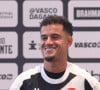 O jogador Philippe Coutinho foi oficializado como um atleta contratado do Vasco neste sábado (13)