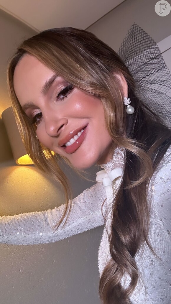 Foto Claudia Leite Apostou Em Um Vestido De Noiva Rom ntico E Sensual 