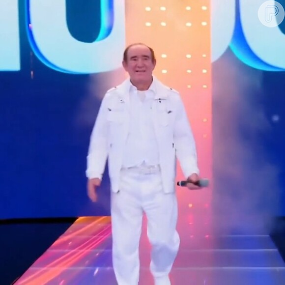 No palco do 'Domingão', Renato Aragão também foi surpreendido com diversos quadros de sucesso de sua carreira de humor