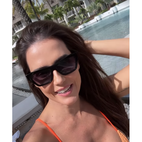 Deborah Secco elegeu as Ilhas Maurício como o paraíso do dia e mostrou os detalhes do local
