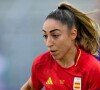 Olga Carmona, que teve a cabeça acertada por Marta, é capitã da seleção da Espanha