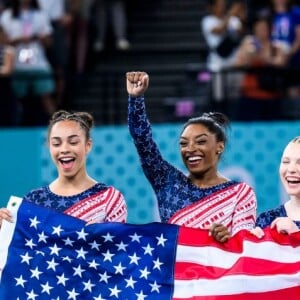 Simone Biles ganhou medalha de ouro por equipes da Ginástica Artística nas Olimpíadas de Paris 2024