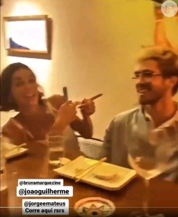 Bruna Marquezine e João Guilherme desde então estão sempre juntos