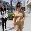 Kim Kardashian espera uma menina e diz que ela já vai nascer usando calça de couro