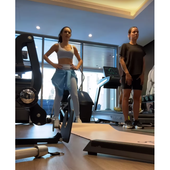 Já nesta segunda (12), Bruna Biancardi surgiu ao lado de Carol Dantas, ex de Neymar e mãe de Davi Lucca, fazendo um treino intenso