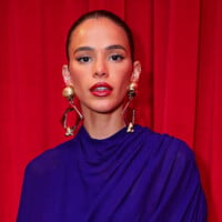 Bruna Marquezine tem síndrome do impostor? Aos 29 anos, atriz revela 'tendência de menosprezar' suas vitórias e recorre à terapia