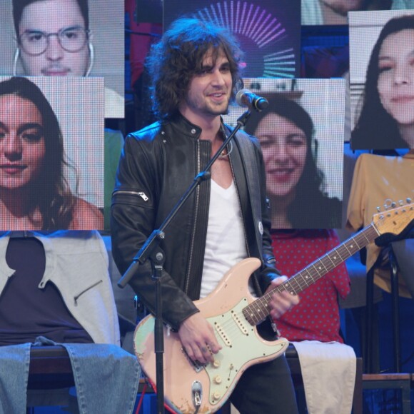 Fiuk integrou banda de rock aos 11 anos para crítica do pai, Fábio Jr.