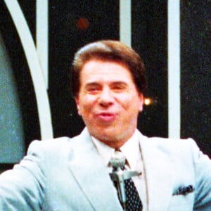 Silvio Santos ficou 17 dias internado e morreu por conta de broncopneumonia em 17 de agosto de 2024