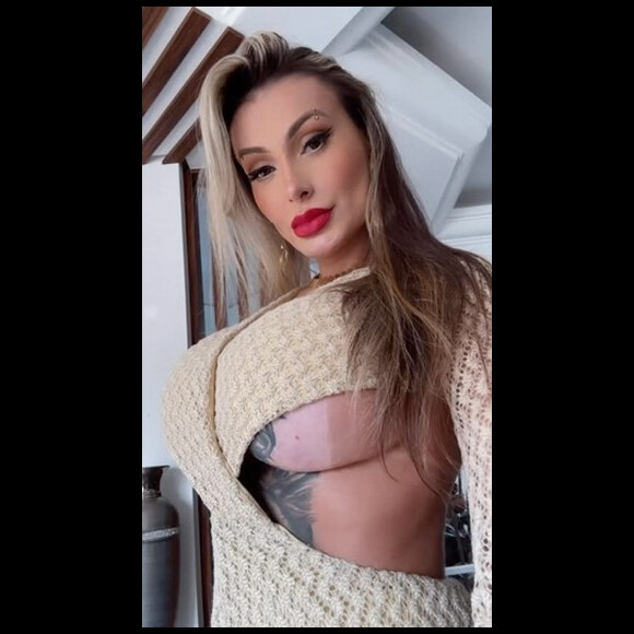 Andressa Urach foi destaque no famoso tabloide americano The New York Post, considerado um dos 10 principais veículos dos Estados Unidos