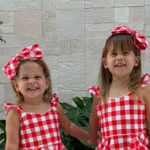 As filha de Virginia Fonseca e Zé Felipe gostam de usar looks iguais