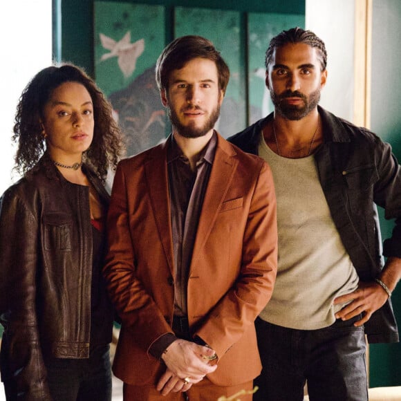 Baixinho (Rodrigo Garcia), Cacá (Pri Helena) e Jo (Vitor Sampaio) são alguns dos personagens do mal da novela Volta por Cima