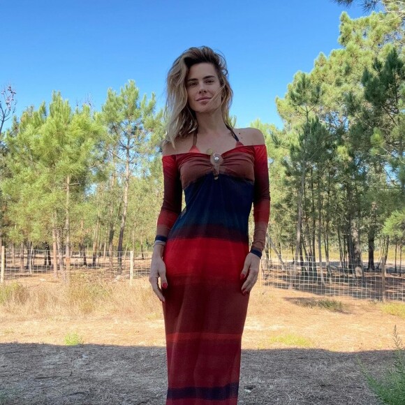 Carolina Dieckmann passou as últimas semanas em Portugal, onde se hospedou em uma fazenda luxuosa
