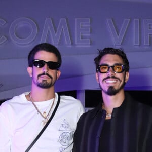 Enzo Celulari com o amigo Gabriel David na área VIP no último dia do Rock in Rio 2024