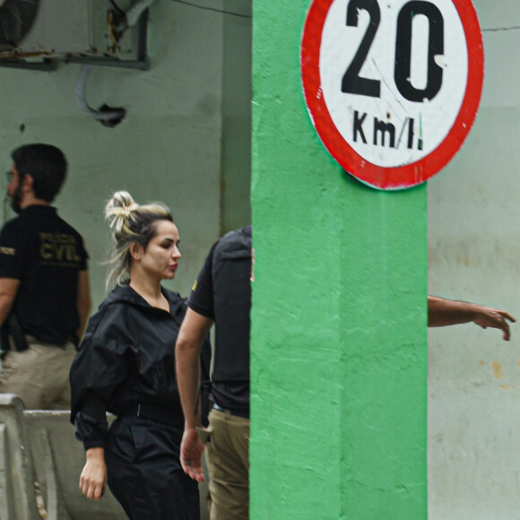 Deolane Bezerra foi presa pela primeira vez em 4 de setembro, solta cinco dias mais tarde, e novamente presa em menos de 24 horas; influencer foi beneficiada em decisão da Justiça