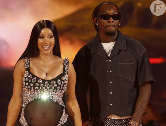 Cardi B é acusada por Offset de traição durante a gravidez