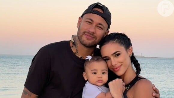 Em Dubai, Neymar, Bruna Biancardi e Mavie encantam com dia de piscina em família