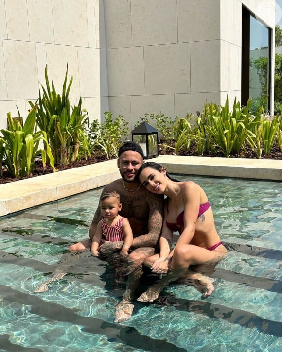 Mavie, filha de Neymar e Bruna Biancardi, completa 1 aninho de vida no próximo domingo (06)