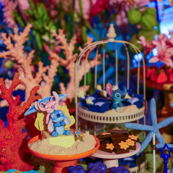 O tema da festa de Sophia foi a animação da Disney Lilo & Stitch