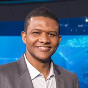 Márcio Bonfim é outro nome cogitado pela TV Globo para comandar o 'Jornal Nacional', segundo Fábia Oliveira