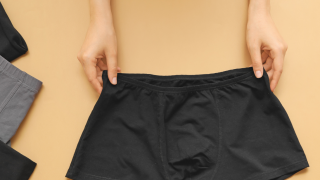 Por que cueca masculina está na moda entre as mulheres?