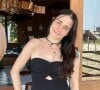 Alessandra Negrini posa de biquíni no Nordeste e encanta fãs com fotos