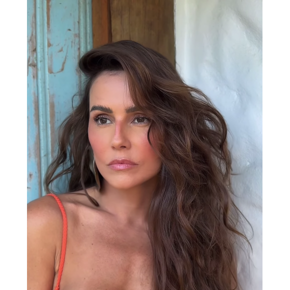 Deborah Secco levou internautas à loucura com o conteúdo e recebeu inúmeros elogios