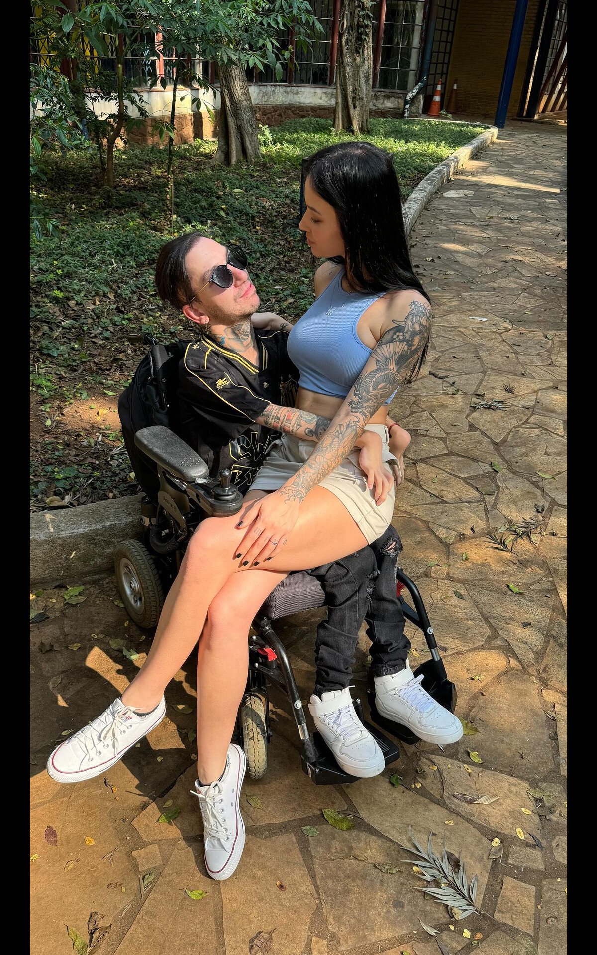 Foto: Ator pornô Gabriel Brito se apresenta como criador de conteúdo e  cadeirante humorista - Purepeople