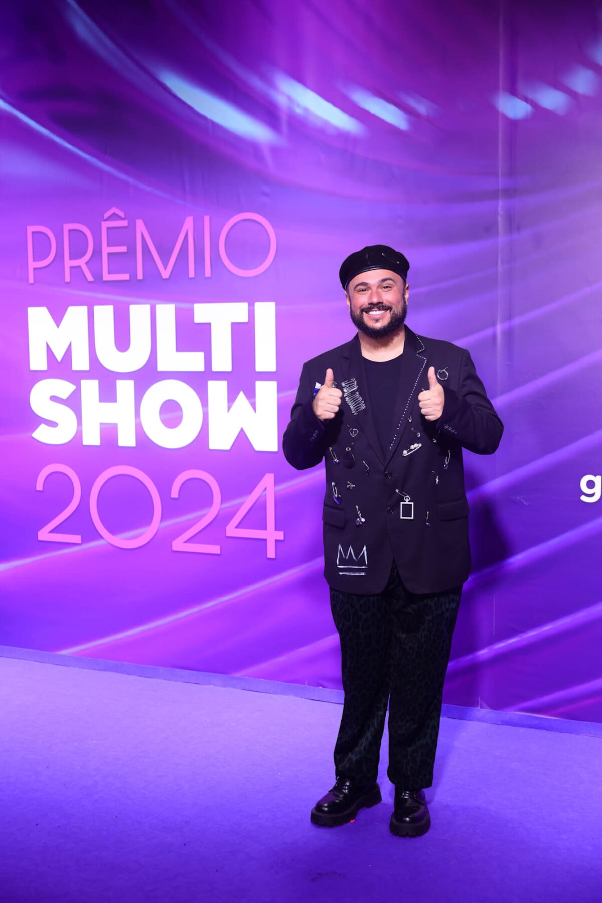Foto: Prêmio Multishow 2024: Ed Gama apostou em um look básico com ...