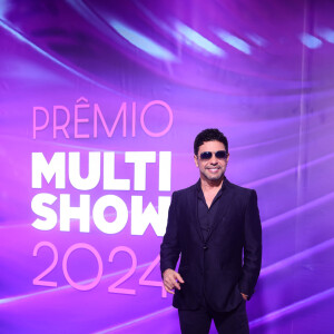 Prêmio Multishow 2024: Zezé Di Camargo dispensou a gravata em um look all black