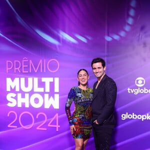 Prêmio Multishow 2024: Isabelle Nogueira toda colorida e Matteus Amaral basiquinho no red carpet